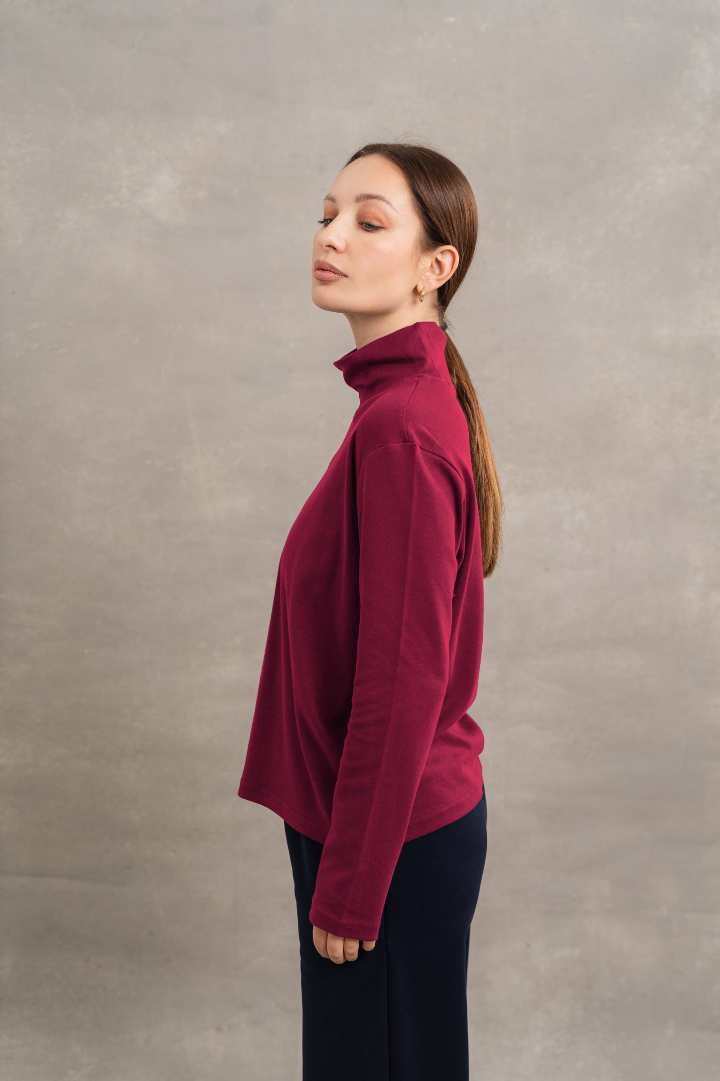 Turtle Neck Top In Dark Red