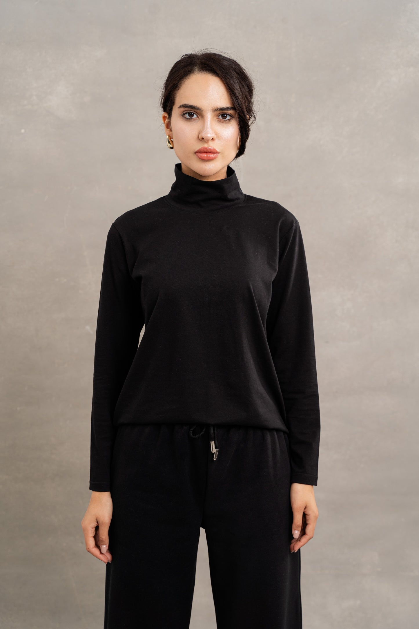 Turtle Neck Top In Black