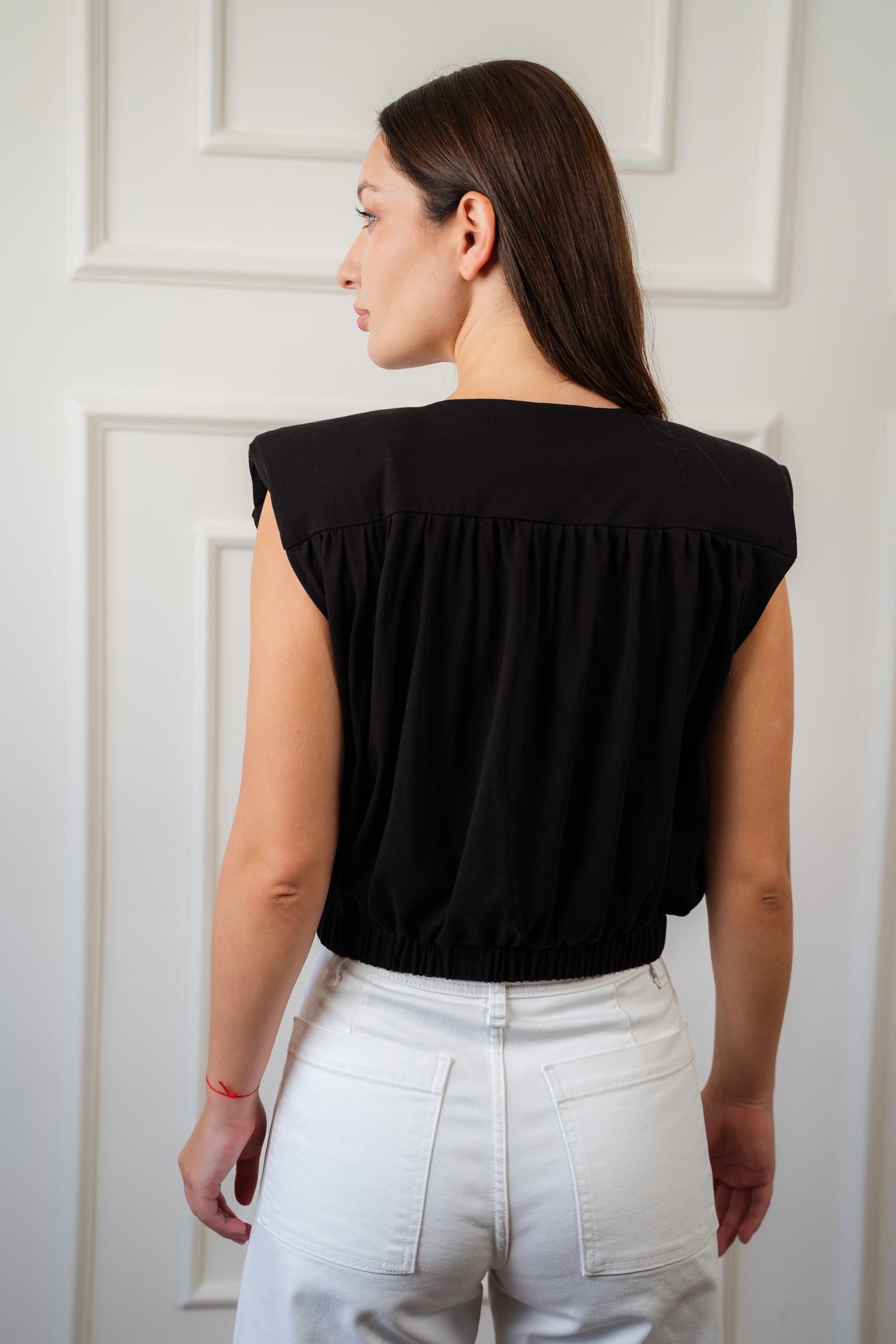 The V Neck Top / Black